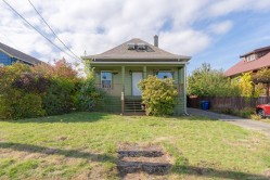 121 Harvey St Nanaimo, BC V9R 3W5