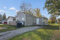 126 Franklin AVE  Dominion City, MB R0A 0H0