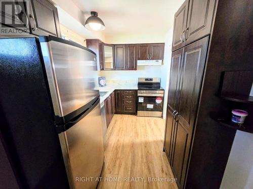 68 RIVERDALE DRIVE , Hamilton, Ontario L8E 1K3 3