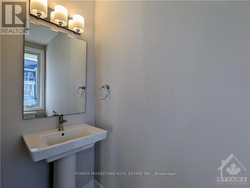 36 CHASING GROVE , Ottawa, Ontario K0A 2Z0 3