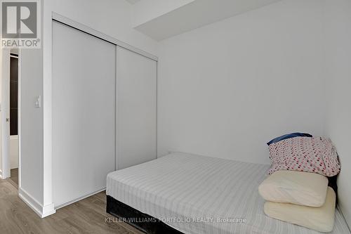 618 - 20 EDWARD STREET , Toronto, Ontario M5G 0C5 5