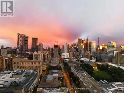 2010 - 89 MCGILL STREET , Toronto, Ontario M5B 0B1 4