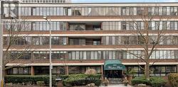 410 - 349 ST CLAIR AVENUE W Toronto, ON M5P 1N3