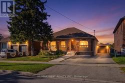 198 RUSTIC ROAD Toronto, ON M6L 1W4