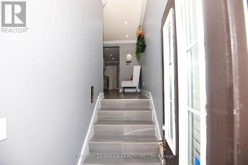306 - 1400 THE ESPLANADE N , Pickering, Ontario L1V 6V2 5