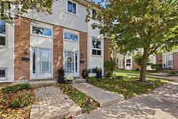 46 - 110 DEVERON CRESCENT  London South (South T), ON N5Z 4W7