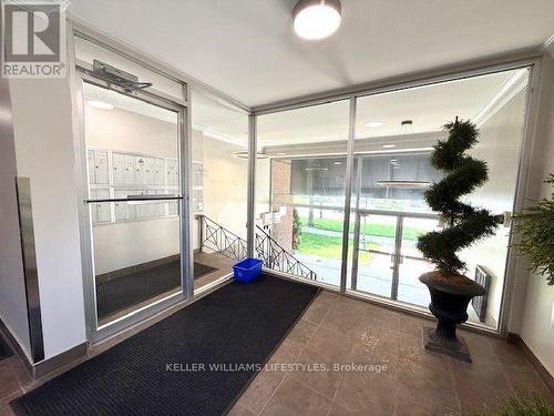401 - 570 WILLIAM STREET , London East (East F), Ontario N6B 3E9 3