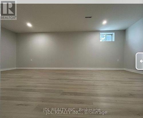KITCHEN MAIN/2 BEDS BSMT - 13 PAWNEE AVE AVENUE , Toronto, Ontario M2H 3C6 5