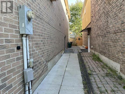 LOWER - 29 CONSTELLATION CRESCENT , Richmond Hill, Ontario L4C 8J8 2