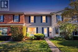 54 - 5475 LAKESHORE UNIT ROAD  Burlington (Appleby), ON L7L 1E1