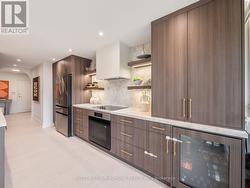 208 - 10 TORRESDALE AVENUE Toronto, ON M2R 3V8