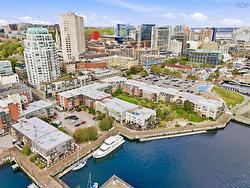 526 1477 Lower Water Street  Halifax, NS B3J 3Z2
