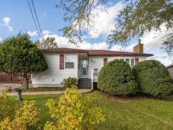 21 Lanarkshire Court  Cole Harbour, NS B2W 4S6