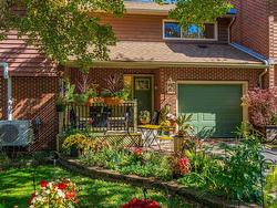 40 Walden Place  Bedford, NS B4A 1H6