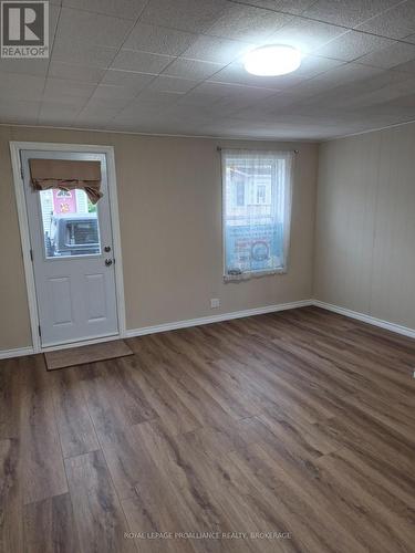 7 DALES AVENUE , Brockville, Ontario K6V 5G9 2