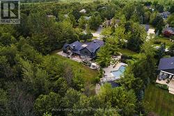 21 TRAILS END  Collingwood, ON L9Y 5B1