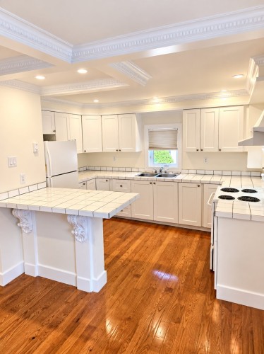 2-150 Rue Montpetit , Gatineau (Hull), QC J8Y 5A1 3