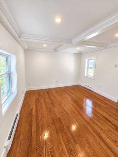 2-150 Rue Montpetit , Gatineau (Hull), QC J8Y 5A1 5