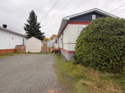 19 Rue Yvon  Rouyn-Noranda, QC J9Y 1A4