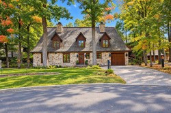 863 Place des Mésanges Saint-Bruno-De-Montarville, QC J3V 6E4