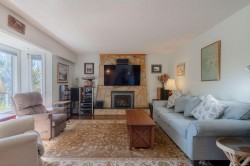 1855 Sandra Pl Duncan, BC V9L 5A4