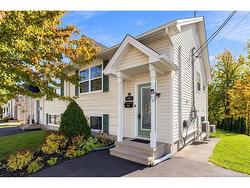 72 Danny ST Dieppe, NB E1A 0H8
