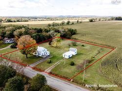 1815 Lakewood Road  Steam Mill, NS B4N 3V7