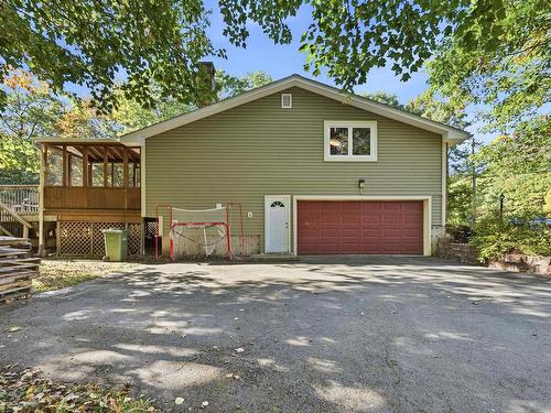 18 Sandstone Ave, Fall River, NS 