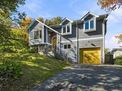 39 Parkdale Avenue  Timberlea, NS B3T 1C2