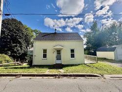 77 High Street Pictou, NS B0K 1H0