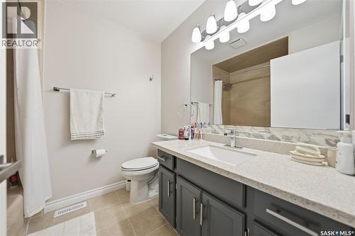 62 Chomyn Crescent, Saskatoon, SK 
