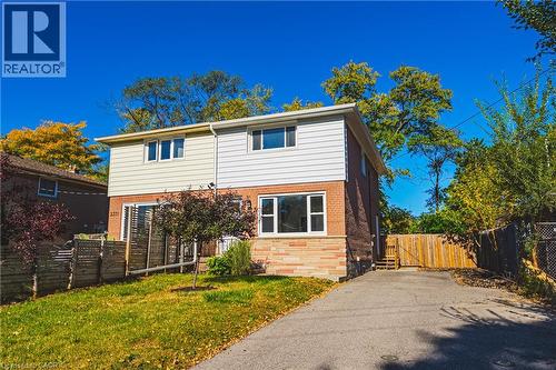 2373 BARCLAY Road , Burlington, Ontario L7R 2B7 2
