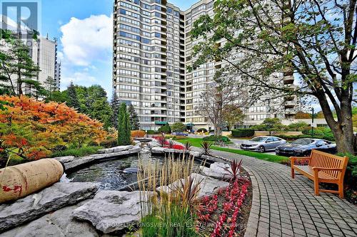 601 - 175 BAMBURGH CIRCLE , Toronto, Ontario M2W 3X8 4