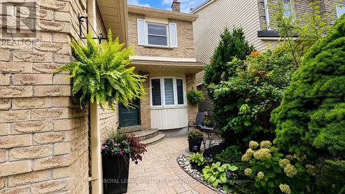 49 LOWDER PLACE , Whitby, Ontario L1N 8B8 2