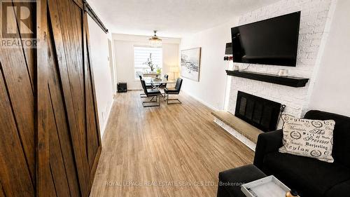 49 LOWDER PLACE , Whitby, Ontario L1N 8B8 4