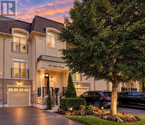 112 LAKE AVENUE  Richmond Hill, ON L4E 3G6