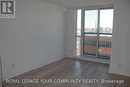 602 - 9201 YONGE STREET , Richmond Hill, Ontario L4C 6Z2 4