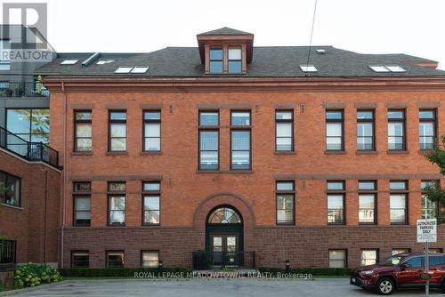 212 - 200 STINSON STREET , Hamilton, Ontario L8N 4J5 3