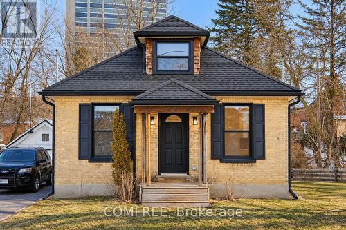 2 Esson Street, Kitchener, ON 