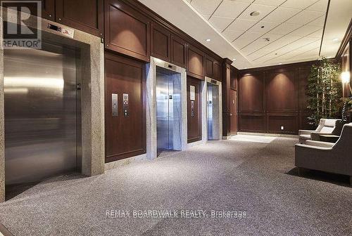 408 - 234 RIDEAU STREET , Ottawa, Ontario K1N 0A9 3