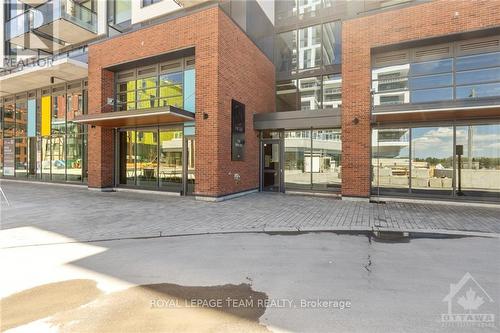 303 - 320 MIWATE PRIVATE , Ottawa, Ontario K1R 0E1 2