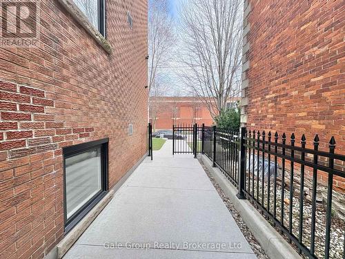UNIT 2 - 100 WEST AVENUE S , Hamilton (Stinson), Ontario L8N 2S3 4