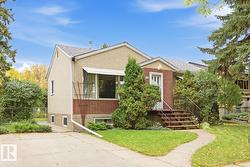 4218 111 AV NW  Edmonton, AB T5W 0K2