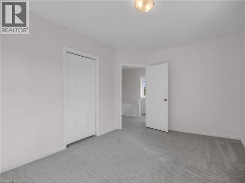 7 MAITLAND Street Unit# UPPER , Thorold, Ontario L2V 3A4 5