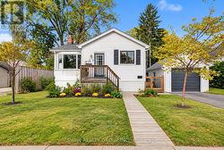 8 PEEL STREET  Hamilton, ON L9H 2Z7