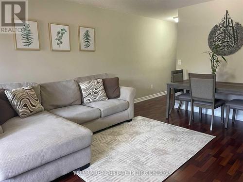 4 - 701 HOMER WATSON BOULEVARD , Waterloo, Ontario N2C 0B5 3