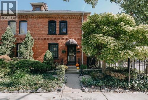 896 MONMOUTH ROAD  Windsor, ON N8Y 3L4