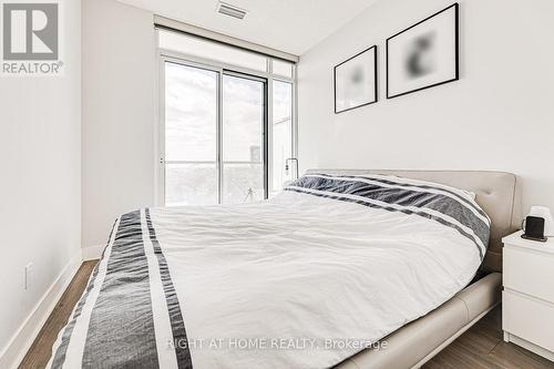 915 - 90 STADIUM ROAD , Toronto, Ontario M5V 3W5 5