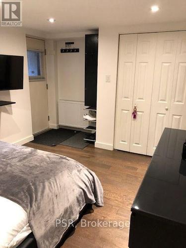 B - 54A GALLEY AVENUE , Toronto, Ontario M6R 1H1 3