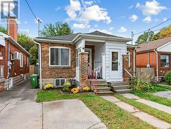 41 GOWAN AVENUE Toronto, ON M4K 2C8
